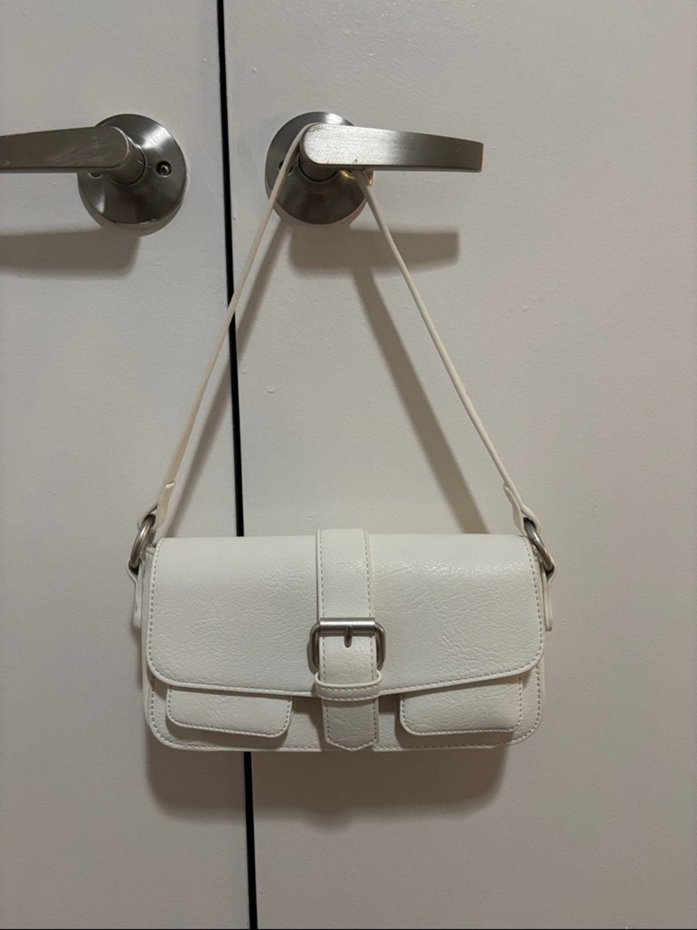 Brandy Melville White Faux leather and Silver Hardware Shoulder Bag